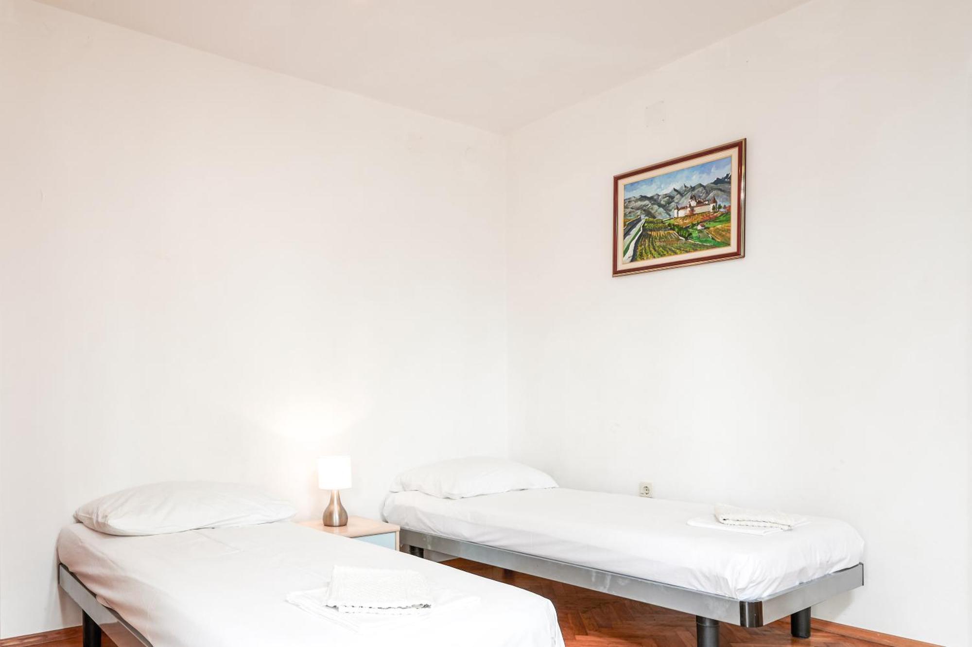 Vila Veljko Okrug Gornji Rom bilde
