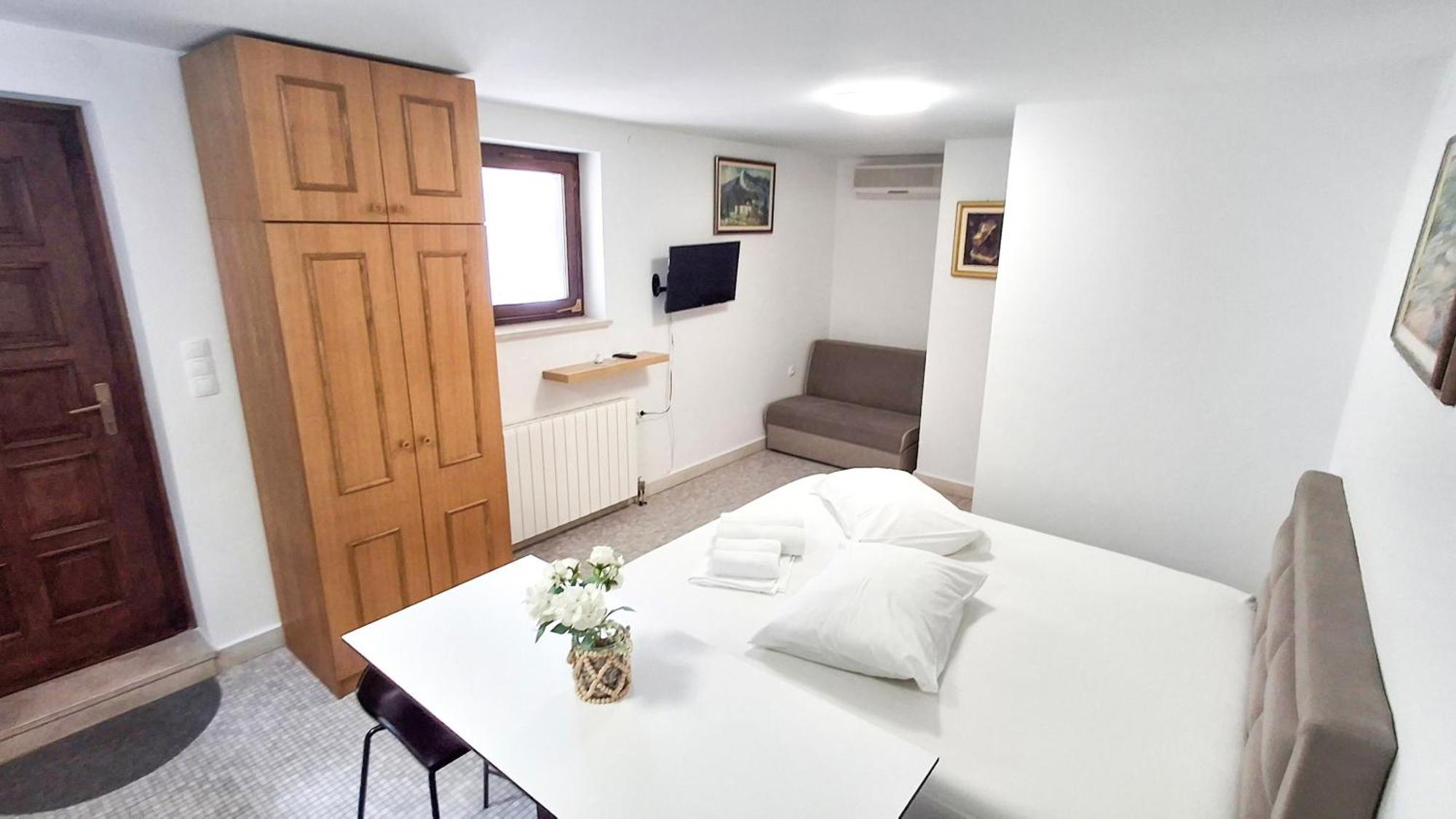 Vila Veljko Okrug Gornji Rom bilde